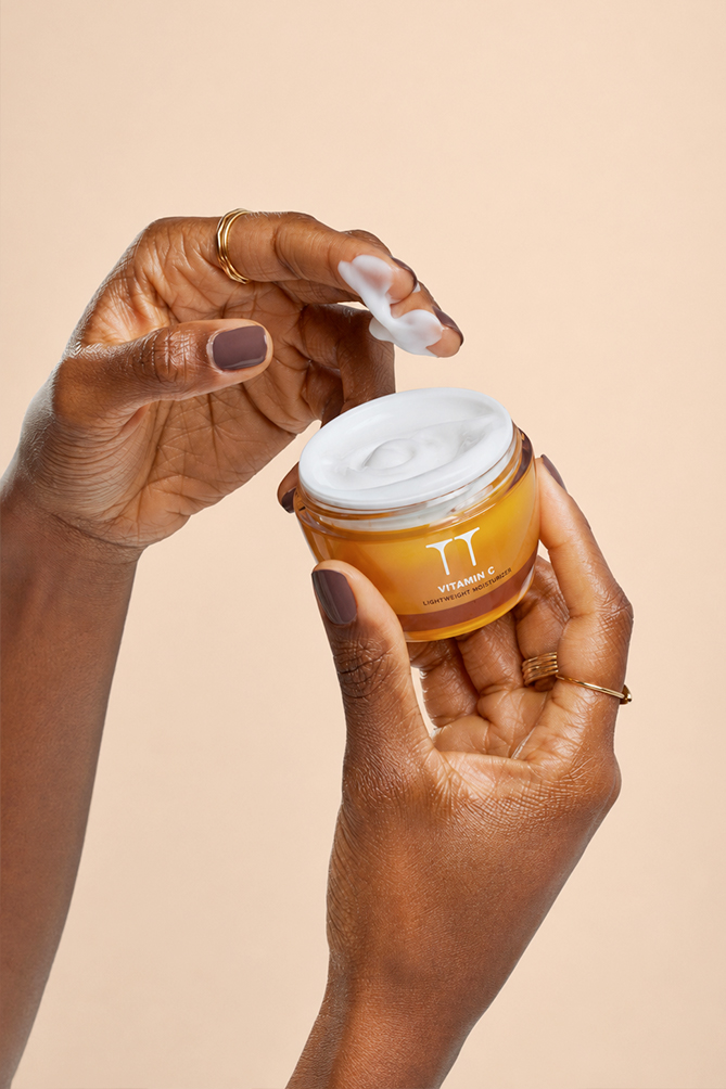 crema-facial-bettania-by-arka-studio